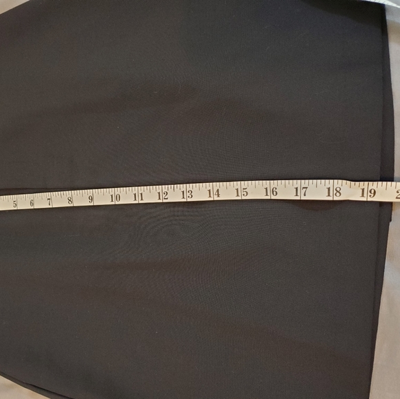 GAP Stretch Black Skirt, Size 1 - Picture 3 of 8